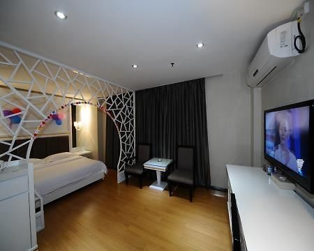 Hotel Super 8 Guangzhou Railyway Station Exterior foto